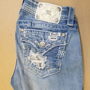 Miss Me 28 signature cuffed skinny